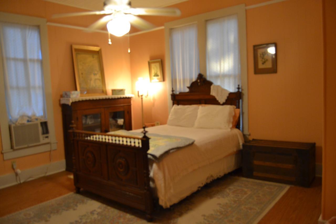 Carleton House Bed And Breakfast Bonham Kültér fotó