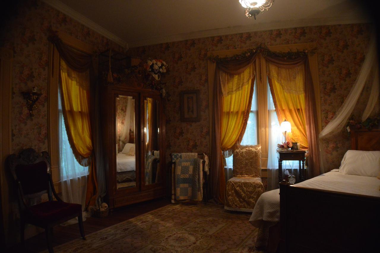 Carleton House Bed And Breakfast Bonham Kültér fotó
